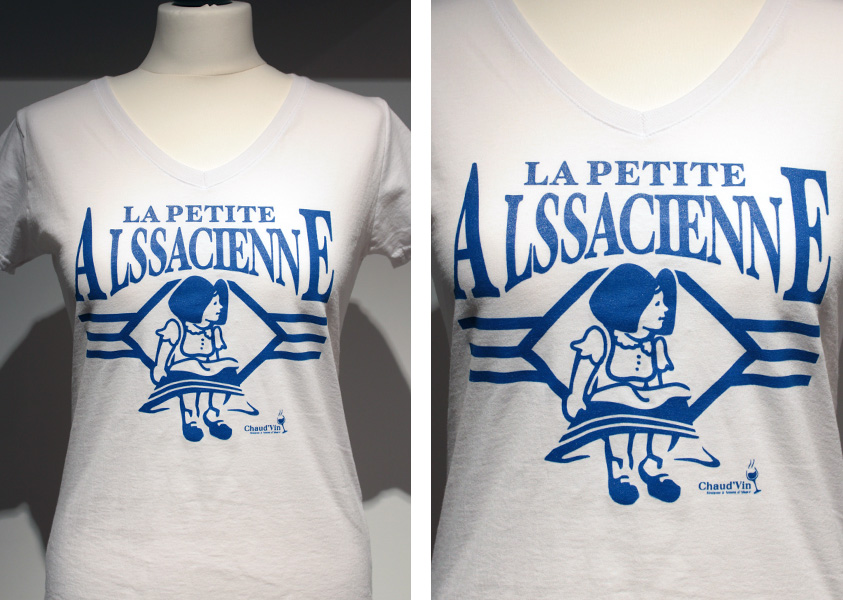 T-shirt sérigraphie 1 couleur encre plastisol bleu. Design Seppi Schmitt
